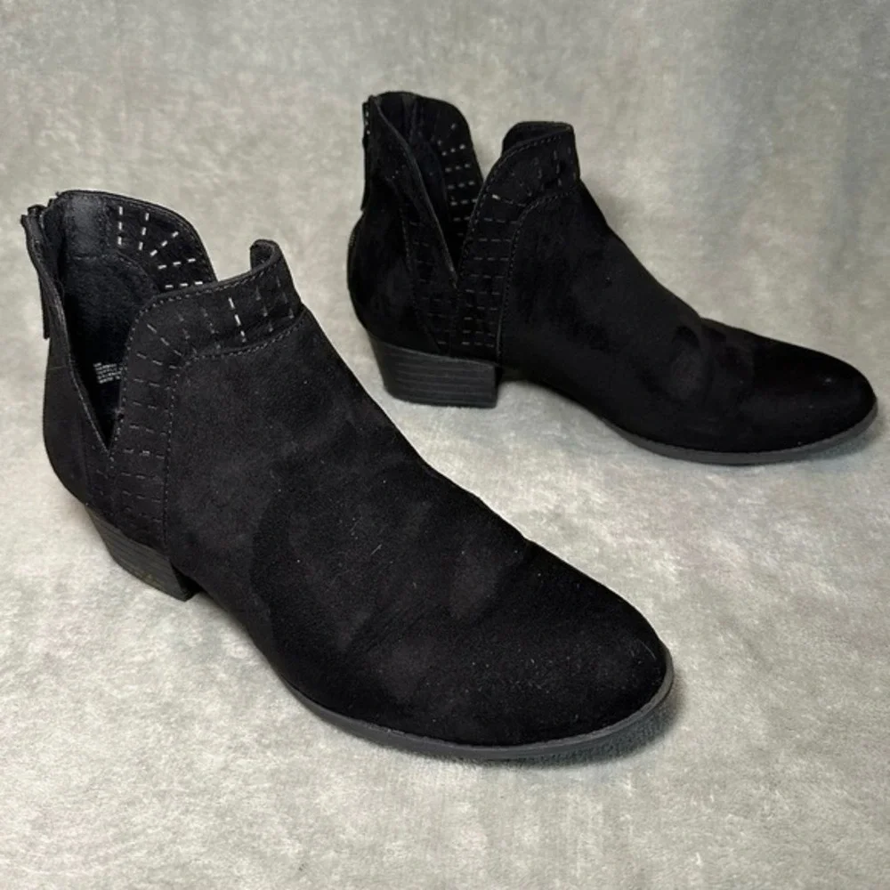 Self Esteem Ankle Bootie Women 6M Black Laser Cut Perforated Back Zip Block Heel